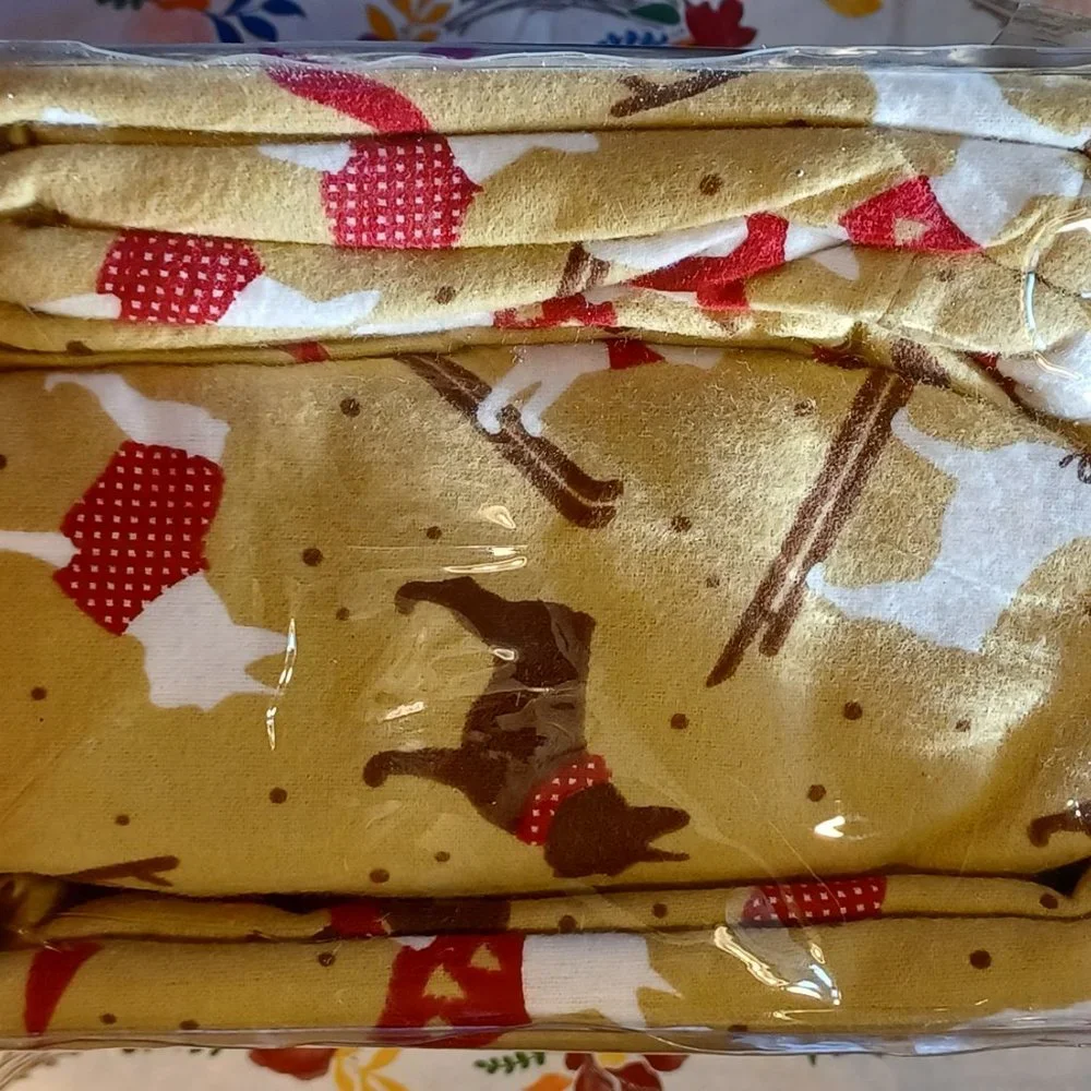 Martha Stewart Collection FULL Flannel Sheet Set PUPPY LOVE Dogs in Sweaters